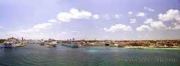 Nassau_Bahamas_2003042018web.jpg (33997 bytes)