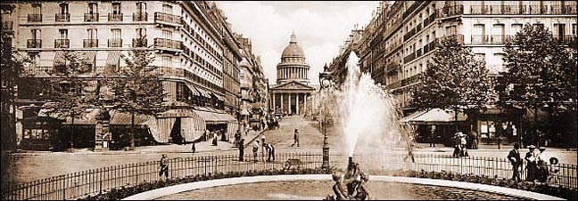 Paris_La Rue Soufflot et la Pantheon