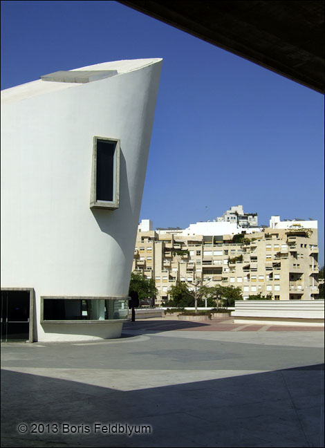 20071022158sc_TelAviv_OperaHouse