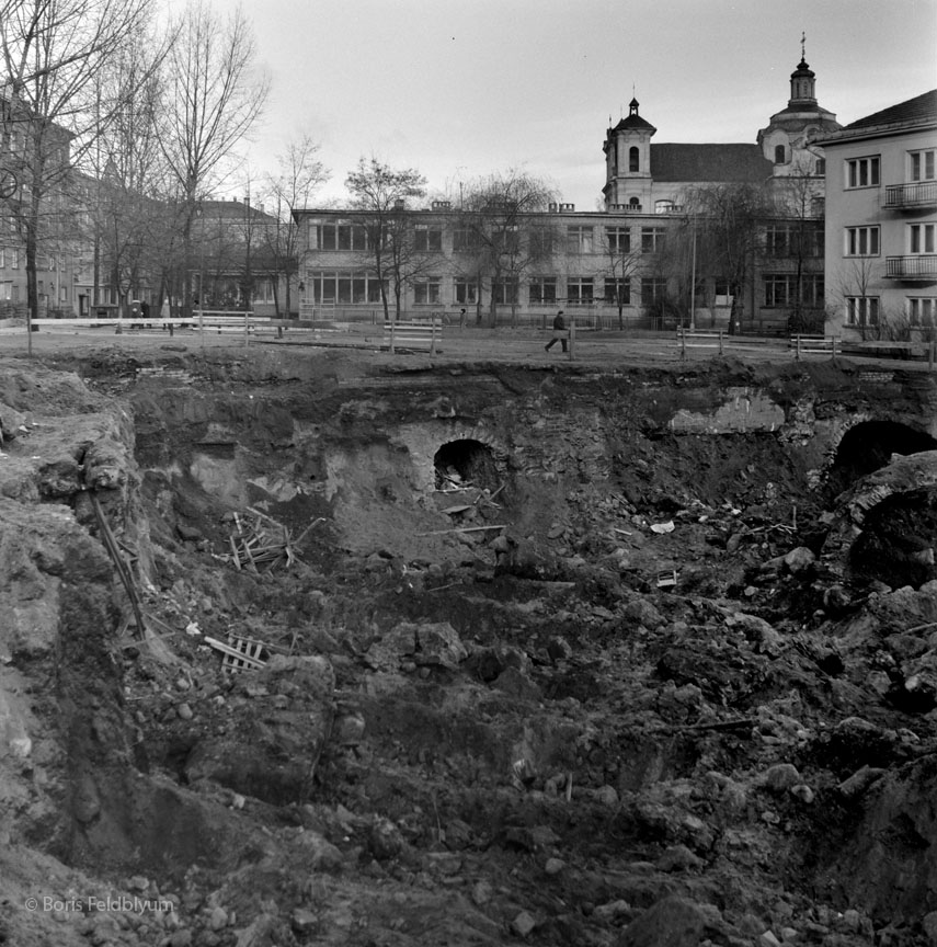 19771101048sc_Vilnius_Great_Synagogue_site