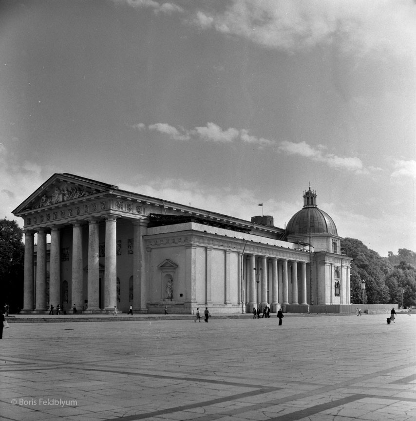 19771101107sc_Vilnius_Cathedral