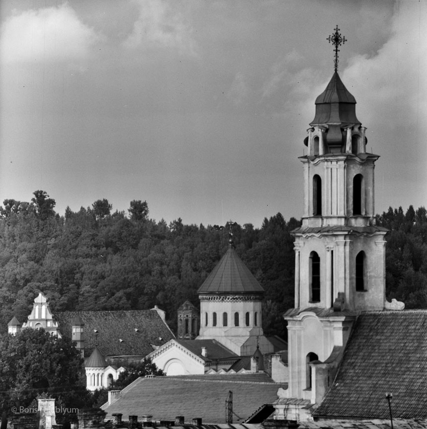 19771101231sc_Vilnius_from_St_Casimir