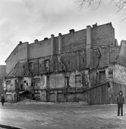 19771101044sc_Vilnius_near_Gorky_st