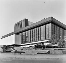 19771101101sc_Vilnius_Opera_theatre