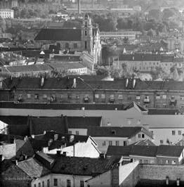 19771101198sc_Vilnius_from_St_Johns_bellfry
