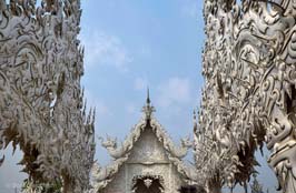 201603110542sc_ChiangRai_WatRongKhun