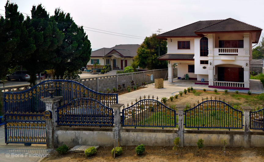 201603111118sc_ChiangRai_to_village_school