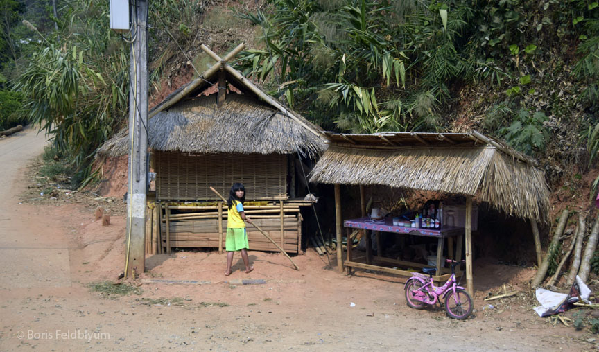 201603111169-170sc_ChiangRai_to_village_school