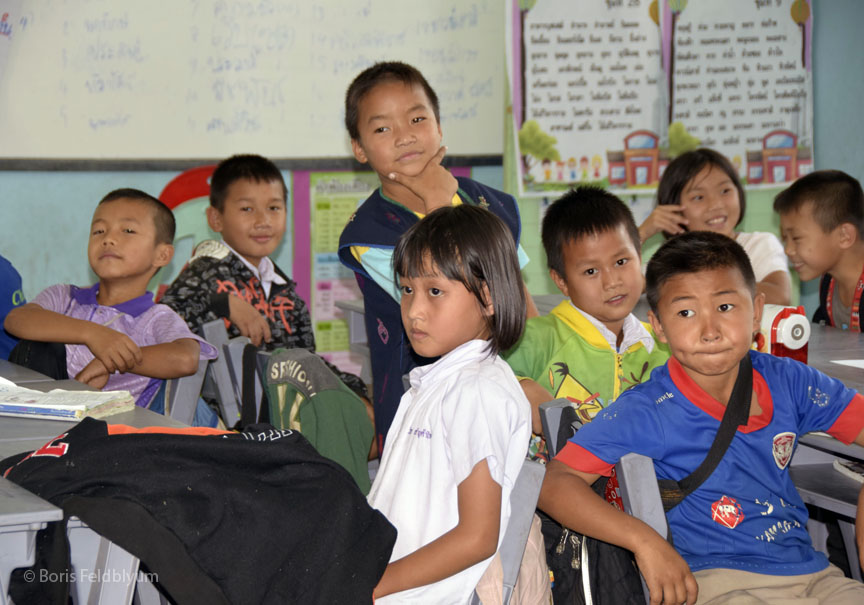 201603111208sc_ChiangRai_village_school