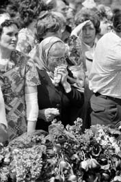 19750509009sc_Kiev_May_9_procession