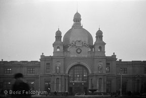 19630115019_[L2-3-7]_Lviv_Train_Station