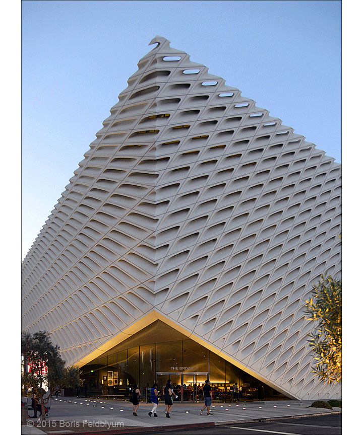 20151022085sc12_LA_Broad_Museum