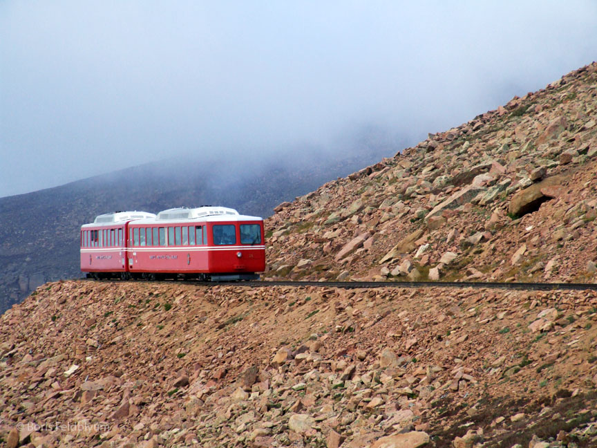 20060904279sc_Pikes_Peak