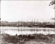 Georgetown waterfront with sailing vessels_w.jpg (41605 bytes)