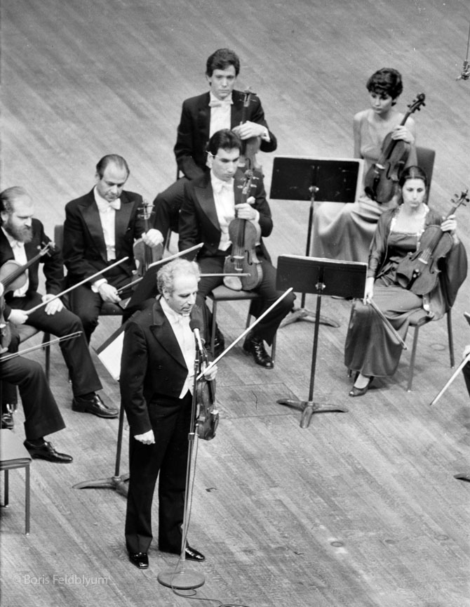 19810519002sc_Gozman_orchestra