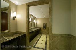 20140620501sc_1275_PA_5th_floor_bathroom