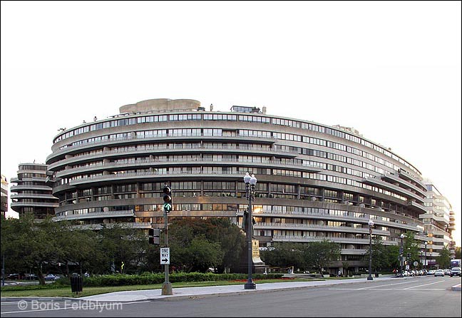 20050623214s_Watergate