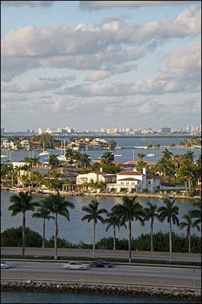 20081208319_02_Miami