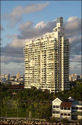 20081208428_02_Miami