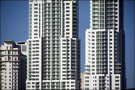 20081212005_02_Miami