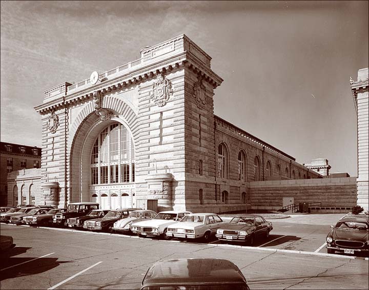 Annapolis_U.S. Naval Academy, McDonough Hall_1981