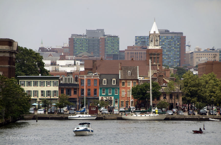 20110529203sc_Baltimore_Harbor