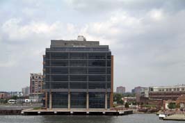 20110529076sc_Baltimore_Harbor