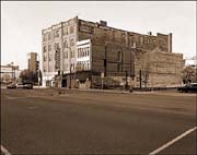 Minneapolis_Gluek Brewing Company Hotel & Saloon, 24 Hennepin Av