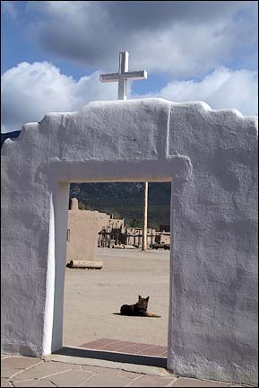 20081022023_02_Taos_Pueblo_NM