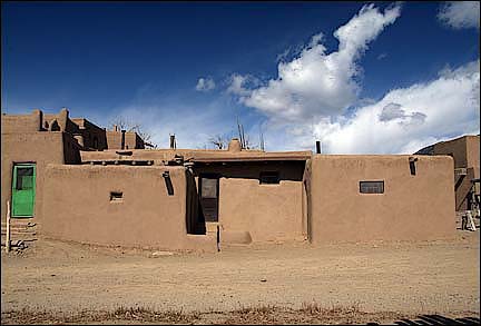 20081022109_02w_Taos_Pueblo_NM