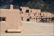 20081022019_02_Taos_Pueblo_NM