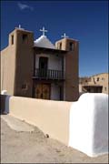 20081022021_02_Taos_Pueblo_NM