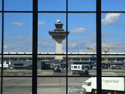 20071020209_02_Dulles_airport