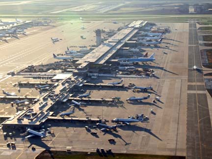 20071020281_02_Dulles_airport