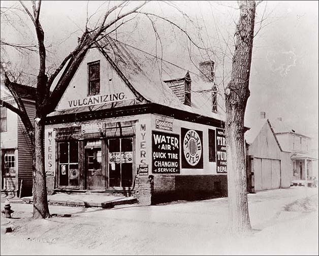 Barber and peruke makers shop_01